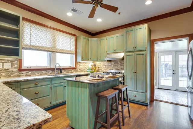 $319,000 | 520 Ellsworth Street, Memphis, TN 38111