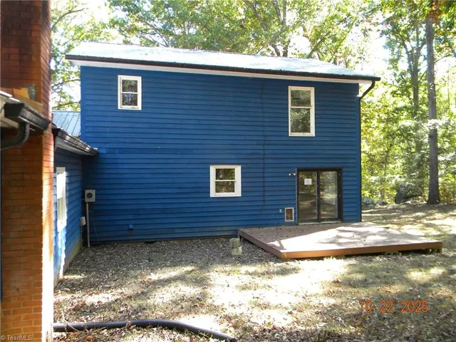 $305,000 | 462 Flat Swamp Lake Road, Denton, NC 27239