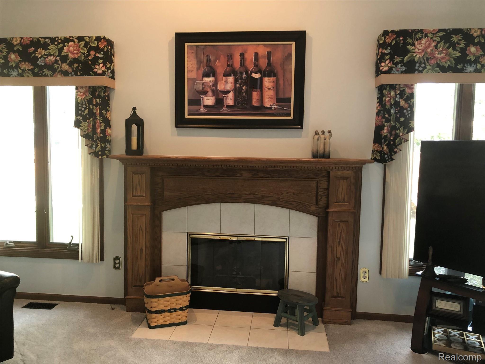 16521 Rosa Lane Southgate, MI 48195 - Photo 22 of 72 DBFFFB19-E77C-4E2B-8832-757F60697F27.jpeg