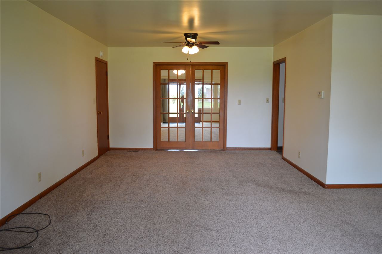 12614 Monroeville Road Monroeville, IN 46773 - Photo 11 of 20