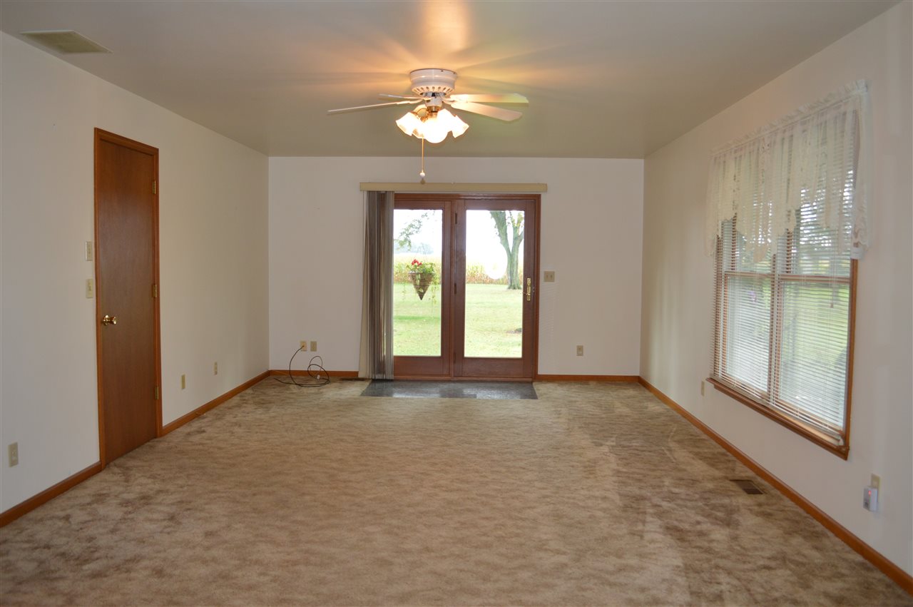 12614 Monroeville Road Monroeville, IN 46773 - Photo 12 of 20