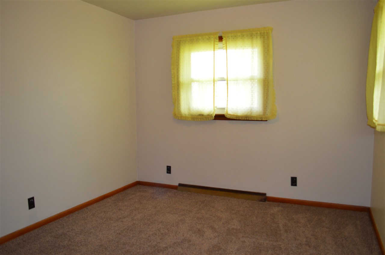 12614 Monroeville Road Monroeville, IN 46773 - Photo 14 of 20