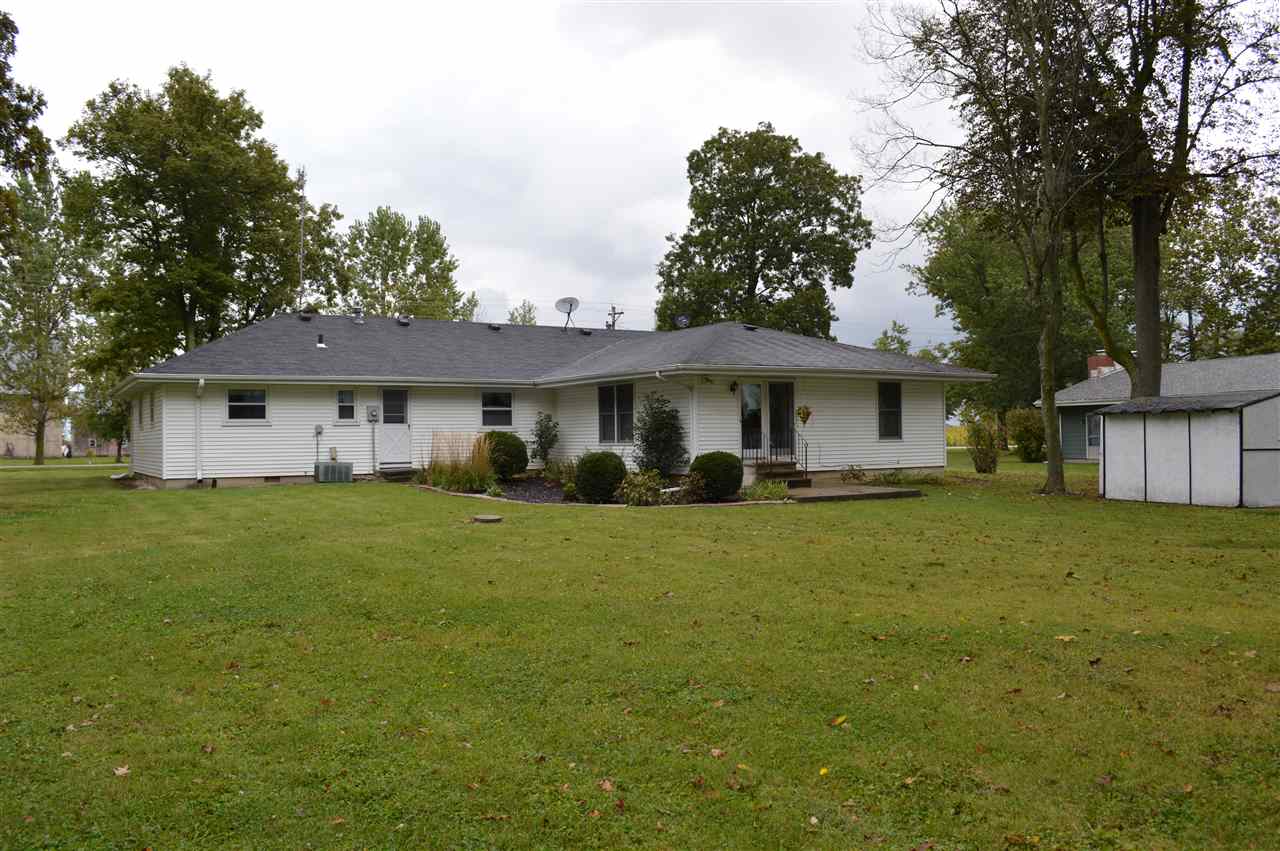 12614 Monroeville Road Monroeville, IN 46773 - Photo 3 of 20