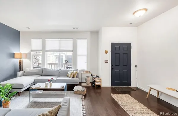 $2,835 | 571 South Mobile Place, Aurora, CO 80017