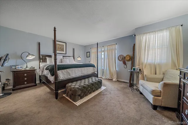 $869,000 | 9962 Hawthorne Street, Highlands Ranch, CO 80126