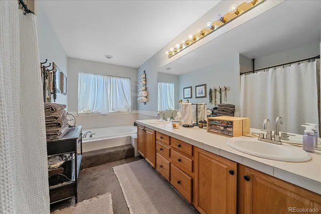 $869,000 | 9962 Hawthorne Street, Highlands Ranch, CO 80126