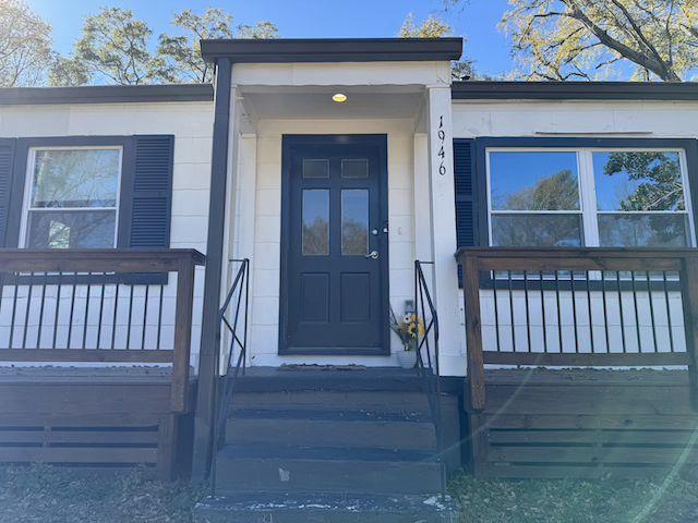 1946 Hazelwood Drive Southeast Marietta, GA 30067 - Photo 2 of 17