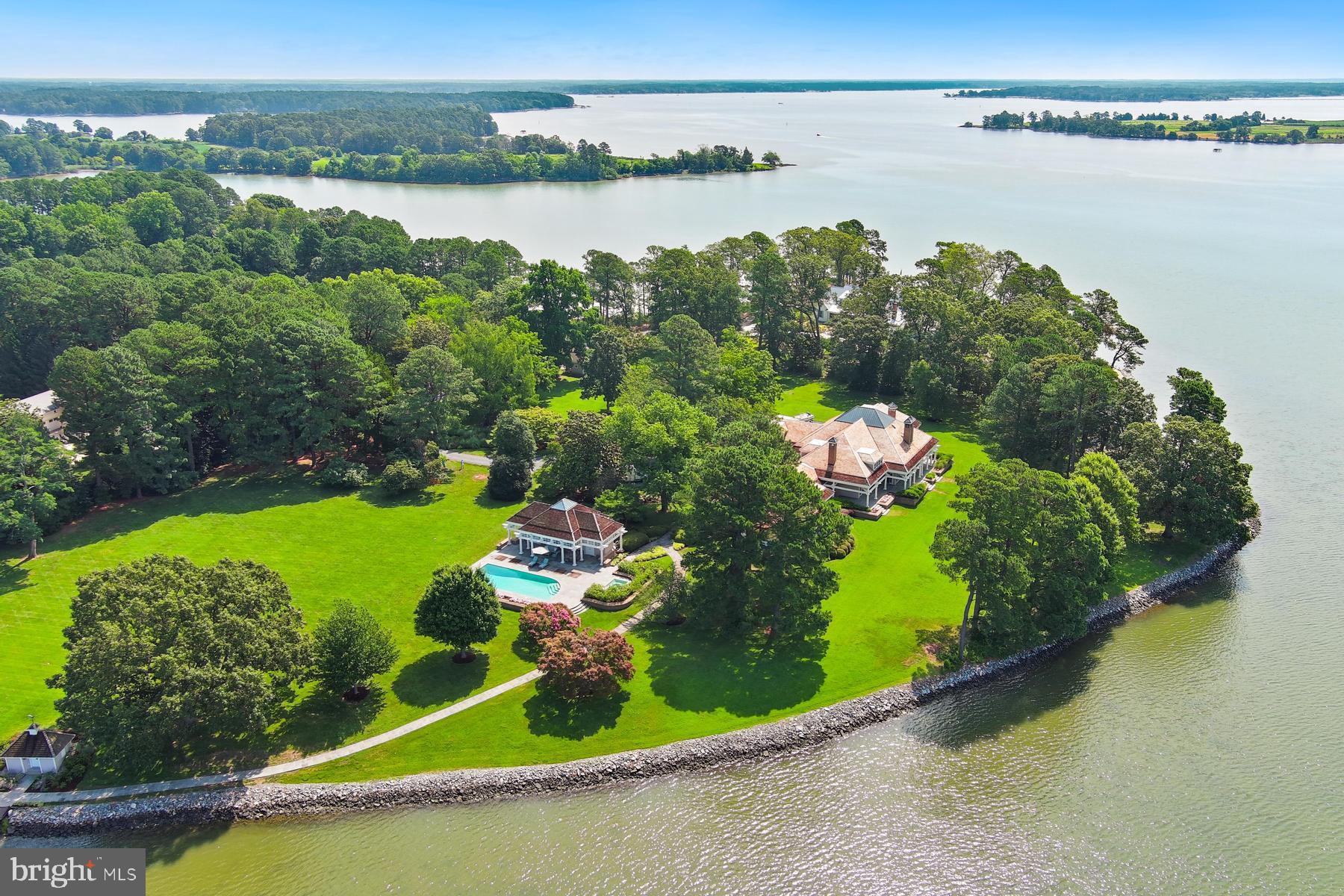 Welcome to 7090 Cooper Point Road