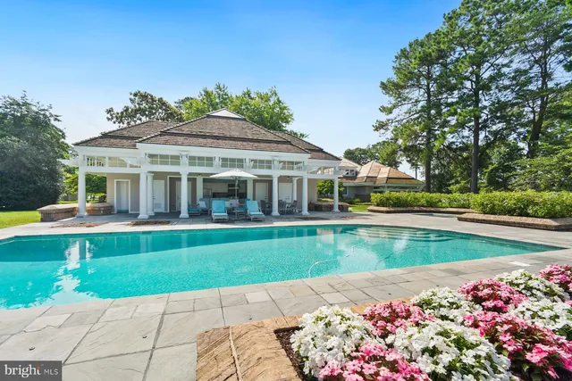 $7,500,000 | 7090 Cooper Point Road, Bozman, MD 21612