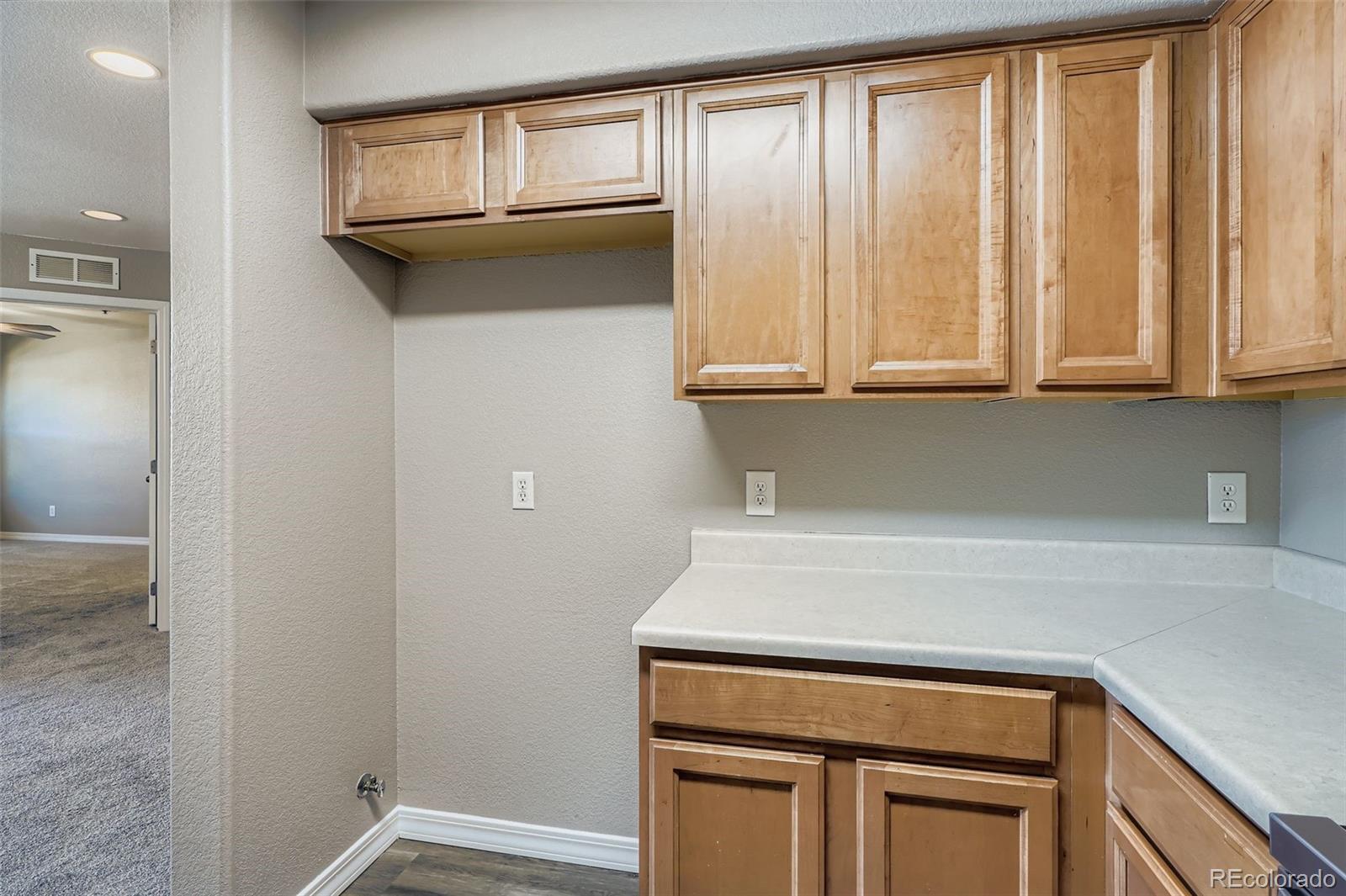 5722 South Addison Way, Unit C Aurora, CO 80016 - Photo 10 of 28 a view of washer and dryer