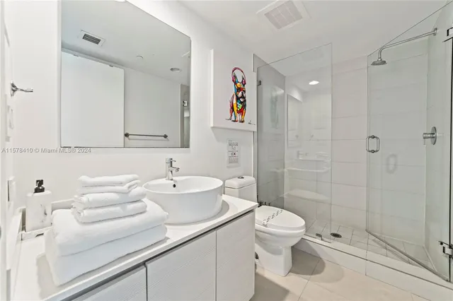 $7,000 | 2600 East Hallandale Beach Boulevard, Unit T2802, Hallandale Beach, FL 33009