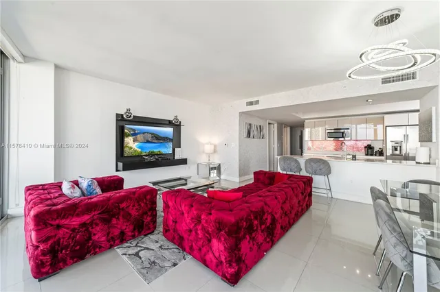 $7,000 | 2600 East Hallandale Beach Boulevard, Unit T2802, Hallandale Beach, FL 33009