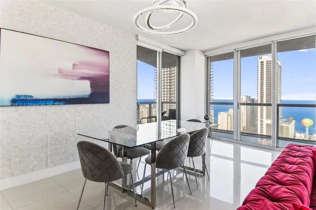 $7,000 | 2600 East Hallandale Beach Boulevard, Unit T2802, Hallandale Beach, FL 33009