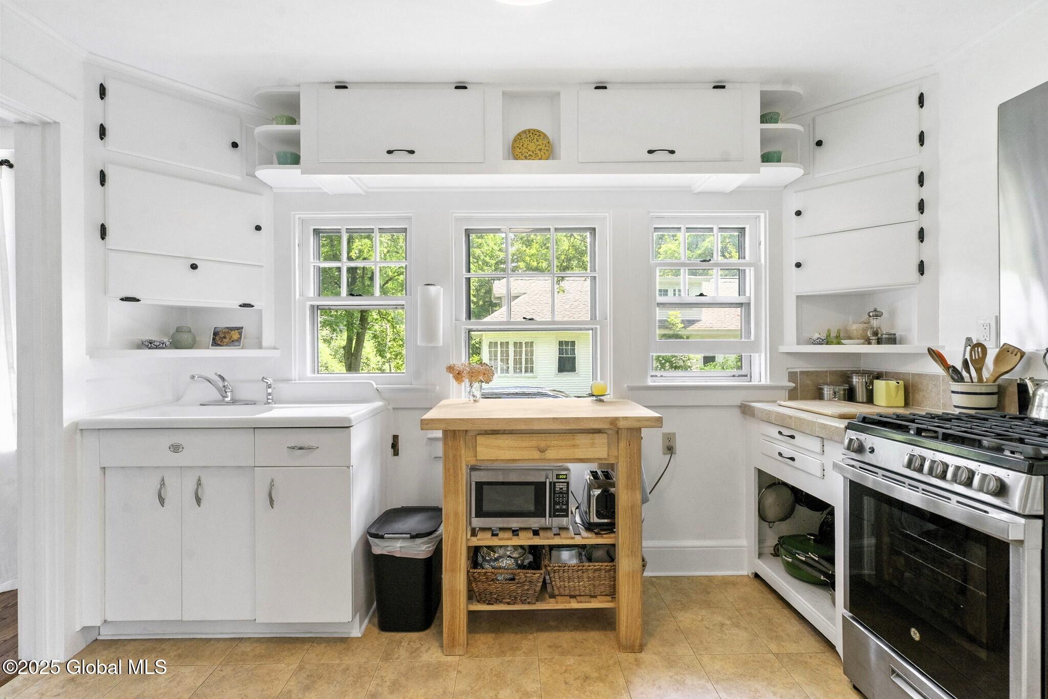 33 Westside Drive Ballston, NY 12019 - Photo 18 of 32 18