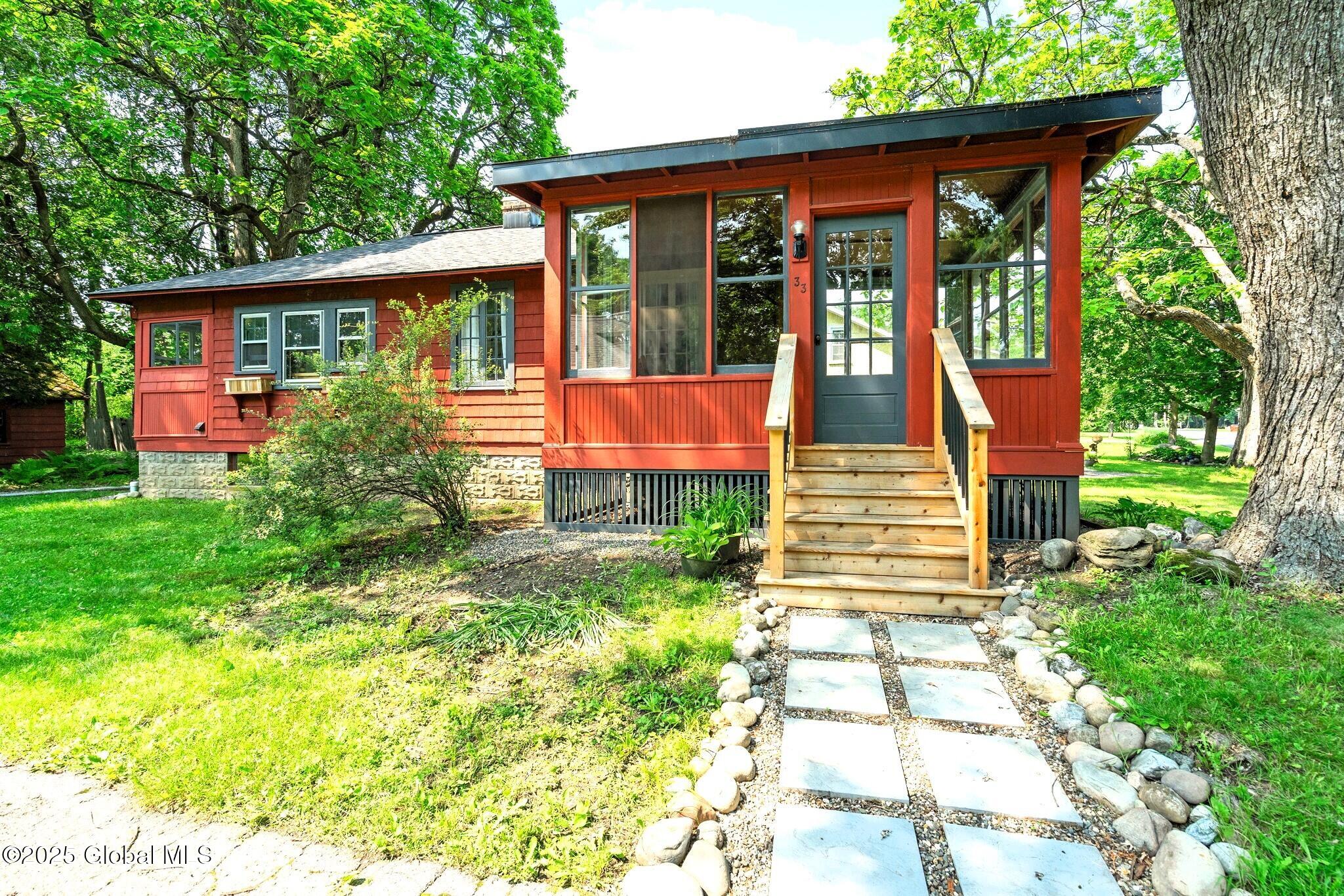 33 Westside Drive Ballston, NY 12019 - Photo 2 of 32 2