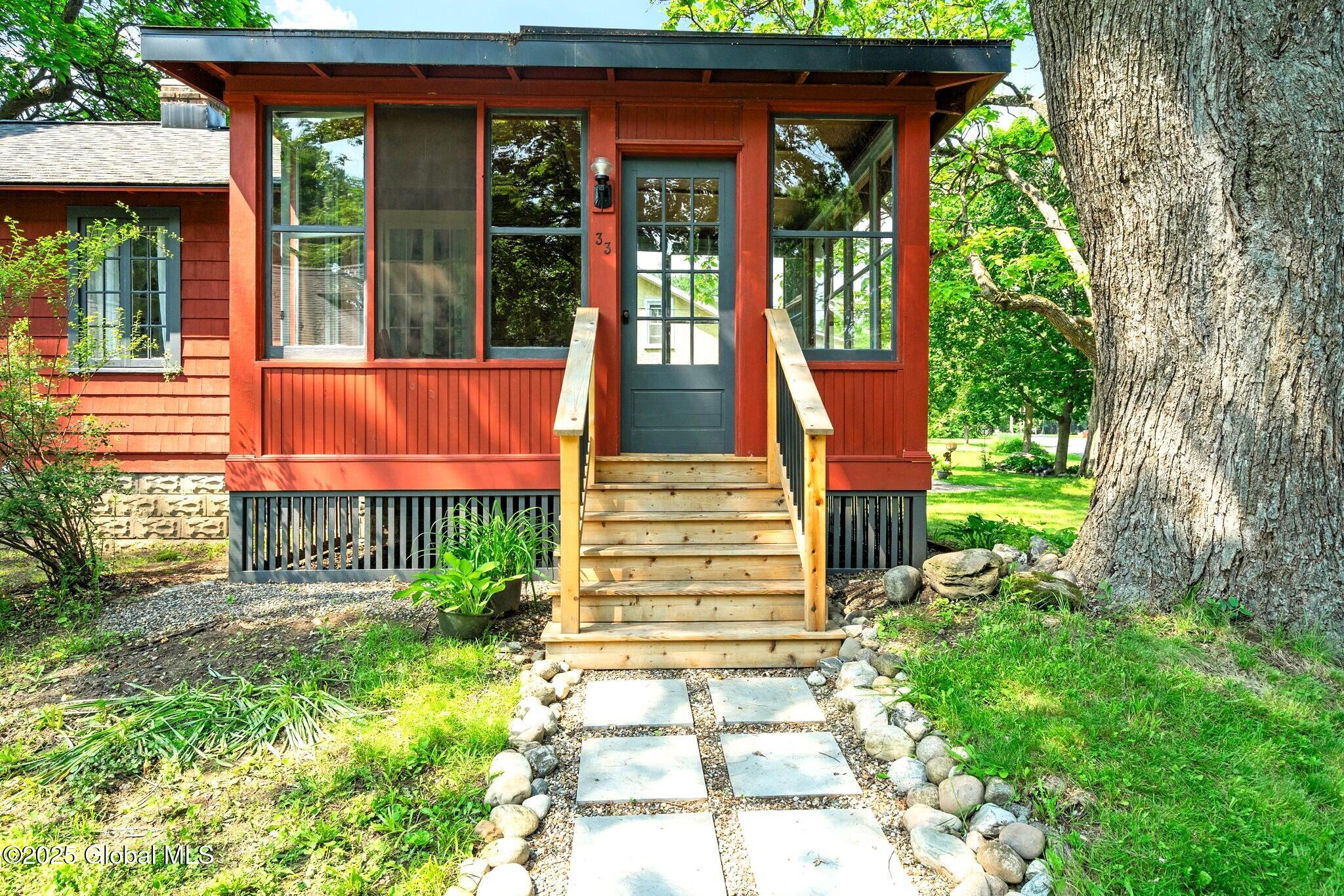 33 Westside Drive Ballston, NY 12019 - Photo 4 of 32 4