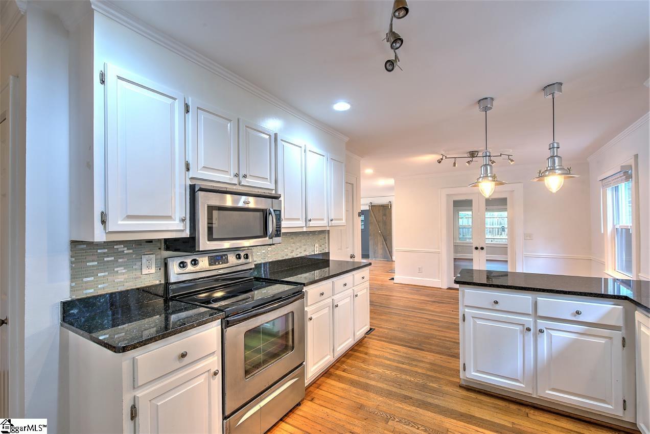 201 Briarcliff Drive Greenville, SC 29607 - Photo 14 of 31