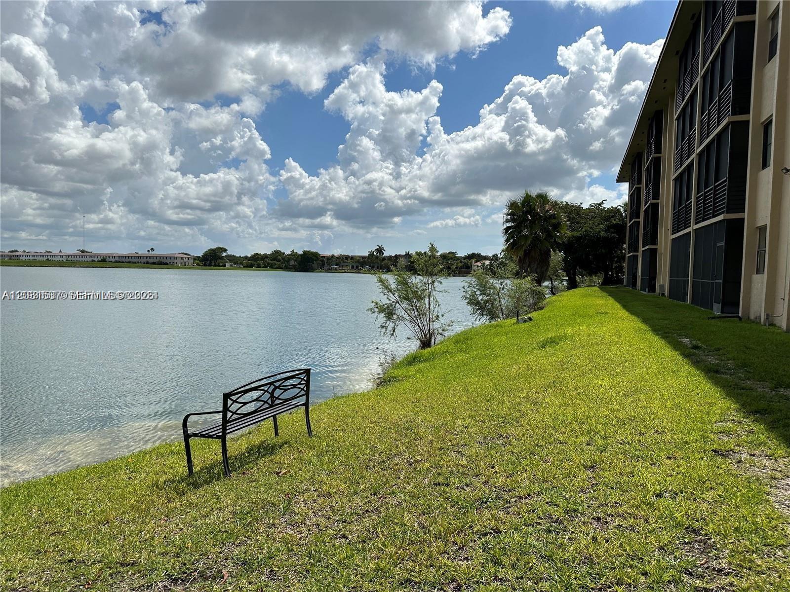601 Ives Dairy Road, Unit 4018 Miami, FL 33179 - Photo 24 of 61