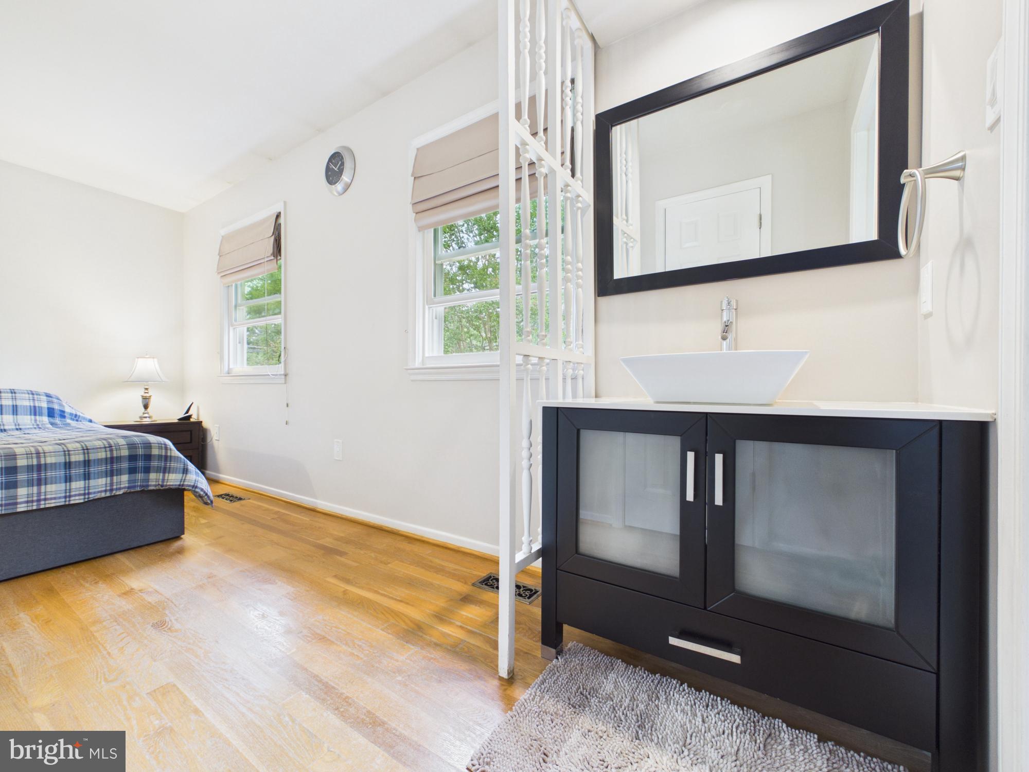 8714 Old Courthouse Road Vienna, VA 22182 - Photo 20 of 39 Gallery Image 20