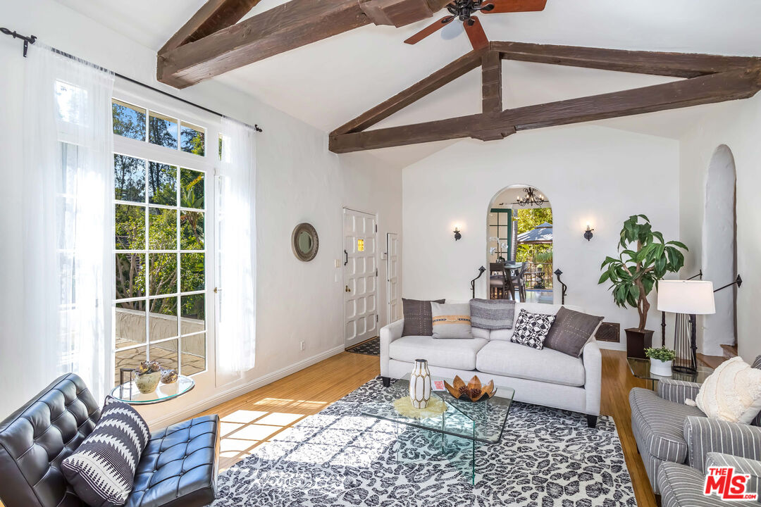 6756 Milner Road Los Angeles, CA 90068 - Photo 9 of 35 Gallery Image 9