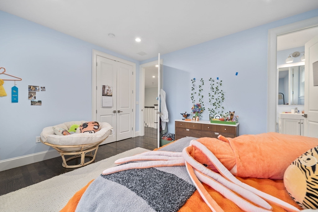 11 Woodhaven Road Newton, MA 02468 - Photo 27 of 42