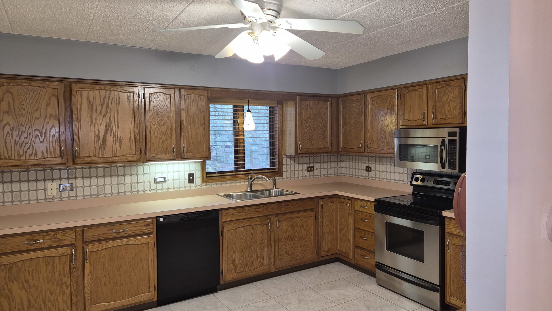 10845 South 84th Avenue, Unit 2A Palos Hills, IL 60465 - Photo 11 of 23