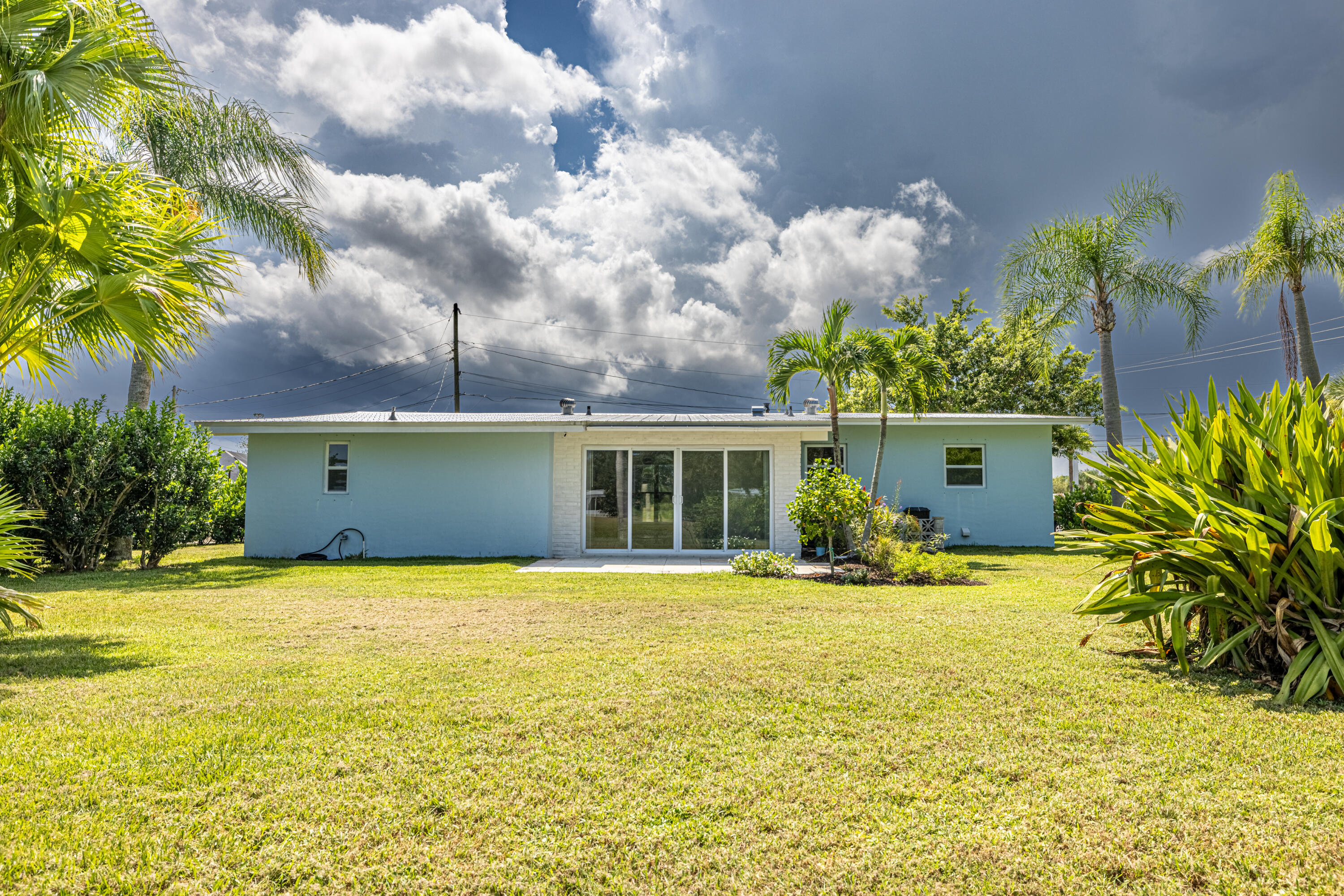 2805 Southeast Pocatella Road Port St. Lucie, FL 34952 - Photo 22 of 34 Backyard to Patio