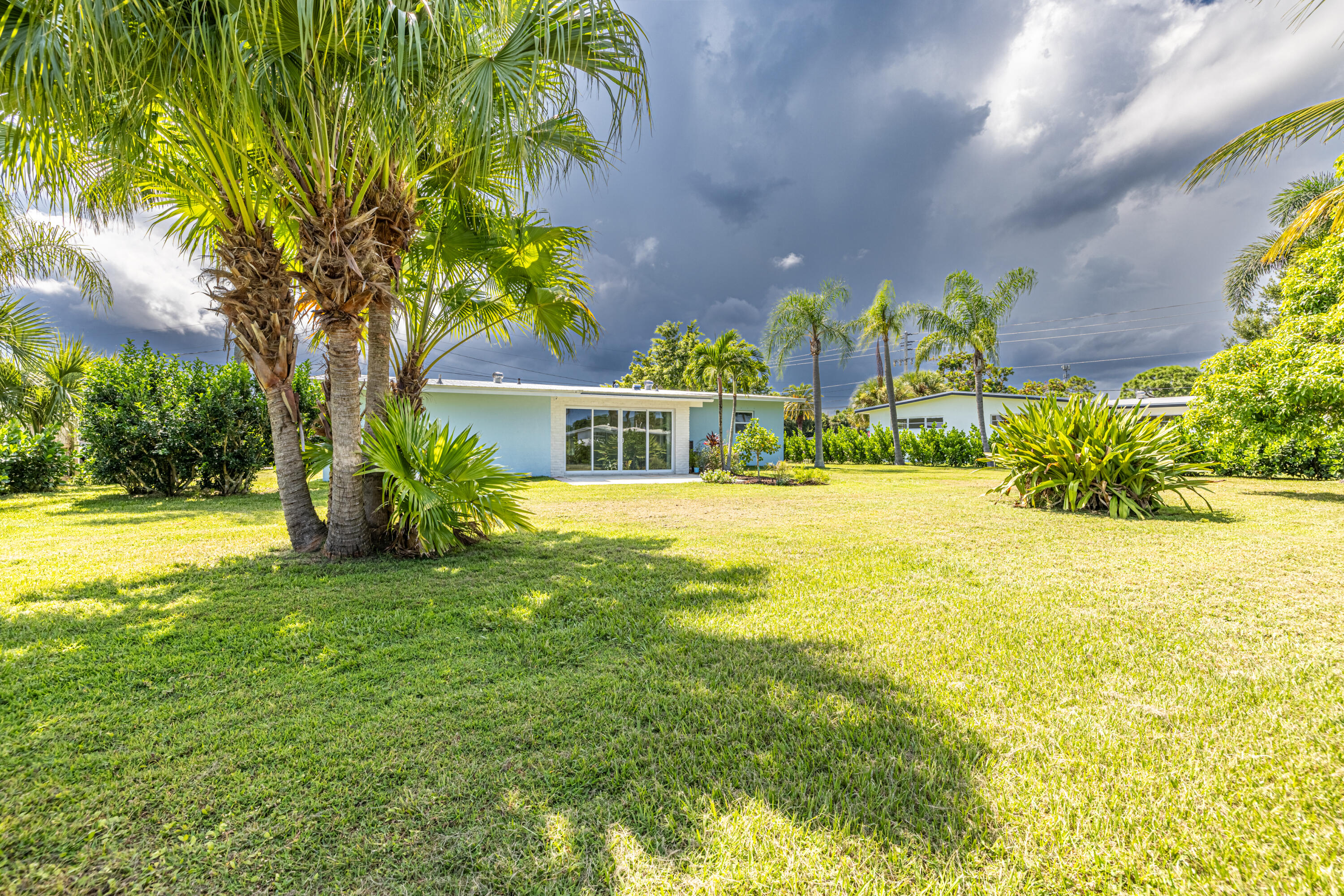 2805 Southeast Pocatella Road Port St. Lucie, FL 34952 - Photo 25 of 34 Backyard