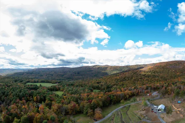 $499,000 | 47 Whites Hill Road, Dover, VT 05341