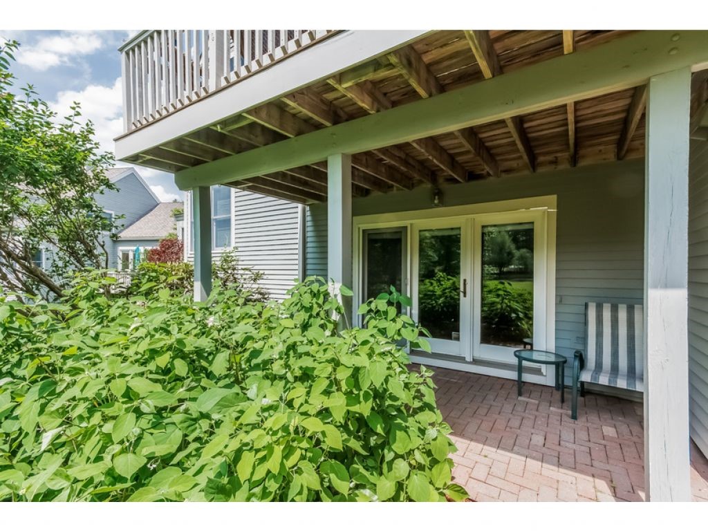 129 Hawthorne Village Road Nashua, NH 03062 - Photo 32 of 36 Gallery Image 32