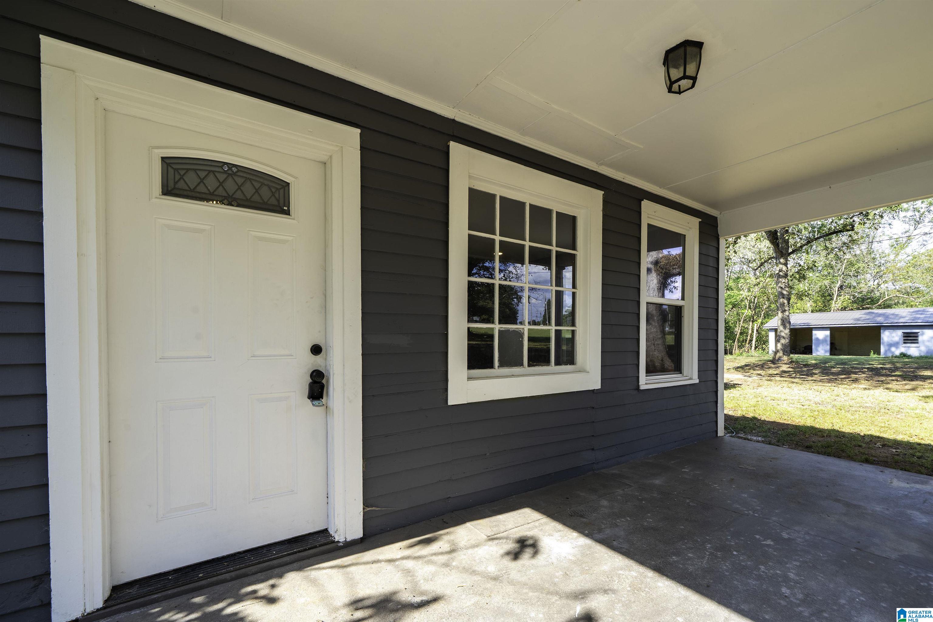 5027 Roselyn Road Bessemer, AL 35022 - Photo 4 of 26