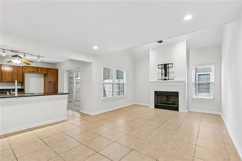 $159,900 | 1500 West Esplanade Avenue, Unit 21A, Kenner, LA 70065