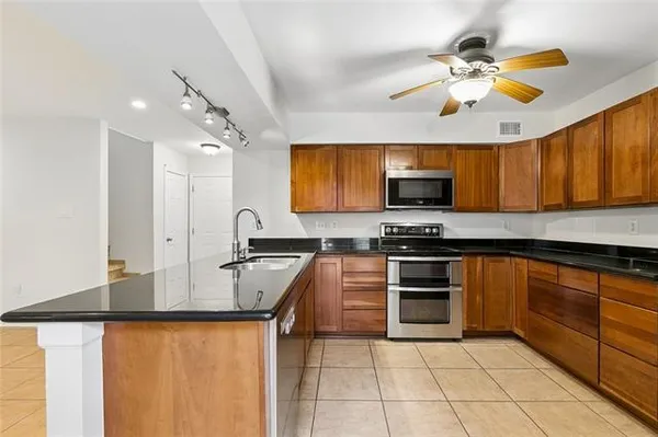 $159,900 | 1500 West Esplanade Avenue, Unit 21A, Kenner, LA 70065