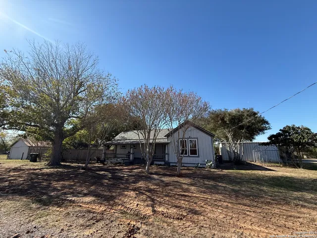 $295,000 | 609 County Road 372, Hobson, TX 78117