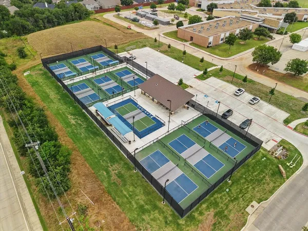 $499,000 | 1161 Bonham Parkway, Lantana, TX 76226