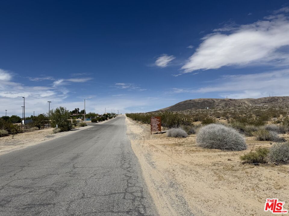 6175 Rotary Way Joshua Tree, CA 92252 - Photo 3 of 5