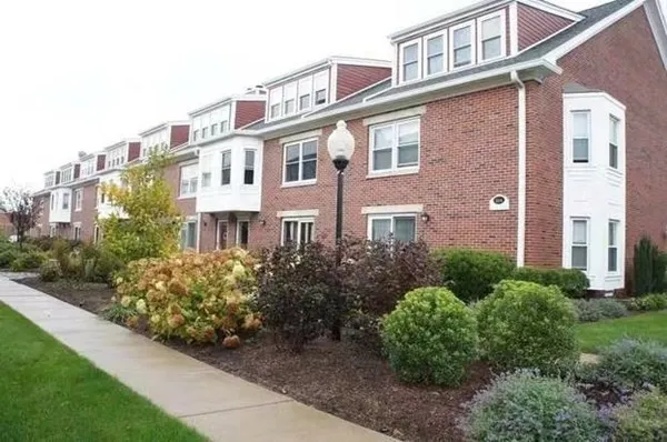 $2,900 | 162 Quincy Shore Drive, Unit 65, Quincy, MA 02171