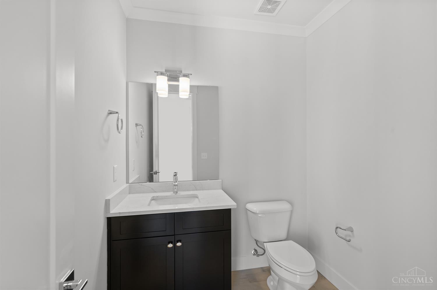 8010 Remington Road Montgomery, OH 45242 - Photo 26 of 53 Gallery Image 26