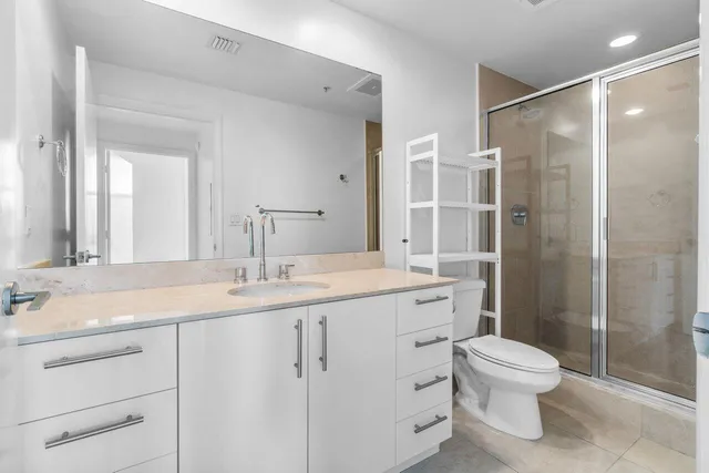 $7,500 | 550 Okeechobee Boulevard, Unit 1723, West Palm Beach, FL 33401