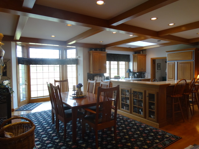 3159 Cuba Road Long Grove, IL 60047 - Photo 4 of 16 a view of a dining room with furniture