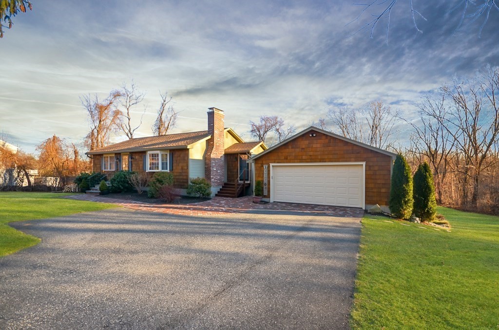 163 Leland Hill Road Sutton, MA 01590 - Photo 2 of 21 Gallery Image 2