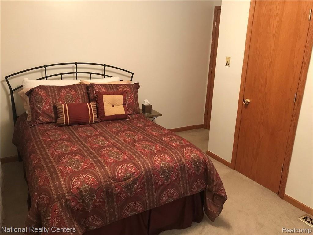 25376 Graham Road Redford, MI 48239 - Photo 26 of 40