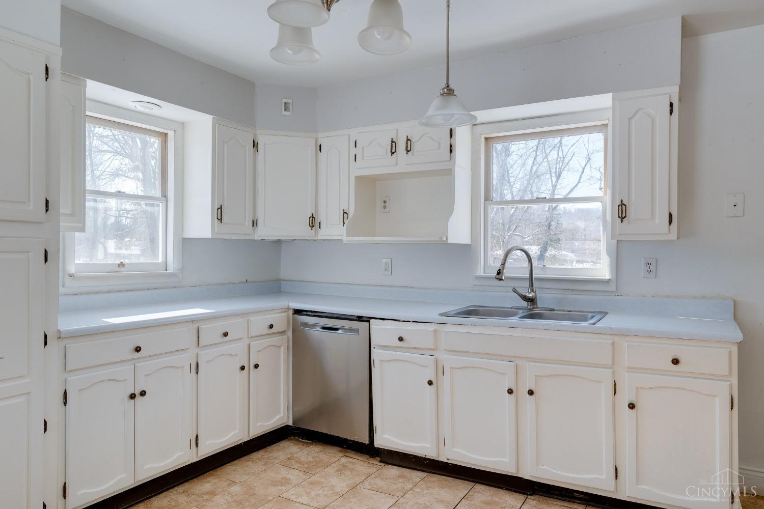 130 Rohde Avenue Cincinnati, OH 45230 - Photo 13 of 36 Gallery Image 13