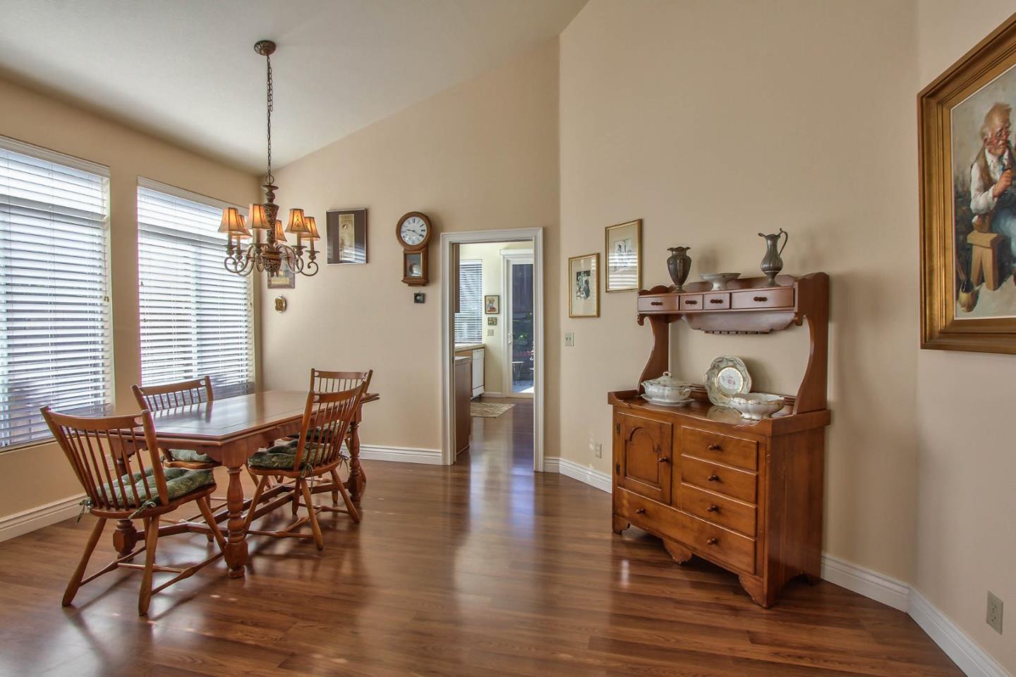 17514 Sugarmill Road Salinas, CA 93908 - Photo 8 of 22 Gallery Image 8