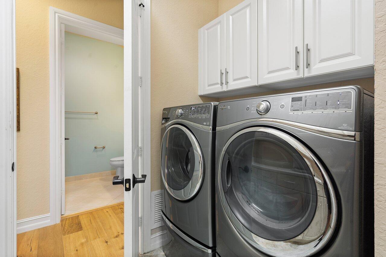 8629 Lewis River Road Delray Beach, FL 33446 - Photo 28 of 39 Laundry room