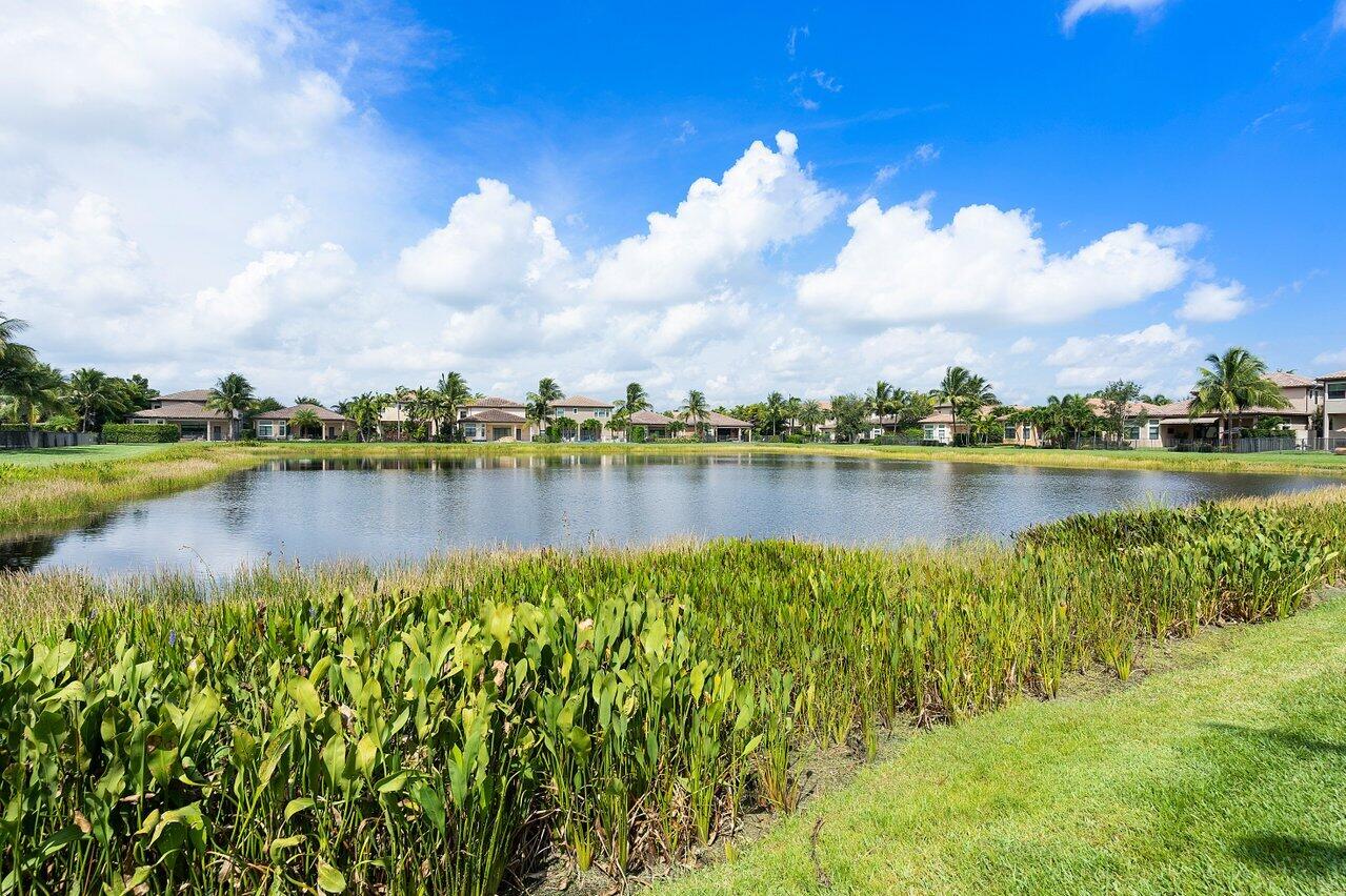 8629 Lewis River Road Delray Beach, FL 33446 - Photo 36 of 39 Lake View