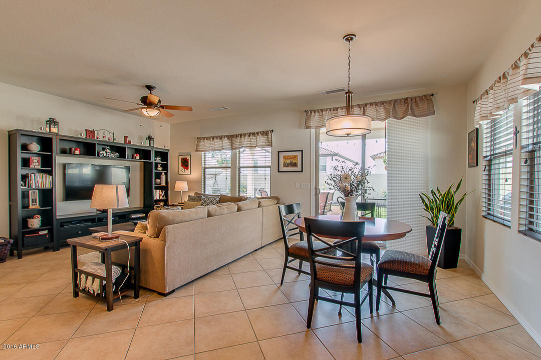 20761 West Ridge Road Buckeye, AZ 85396 - Photo 15 of 41 Great Room/Eat in Dining