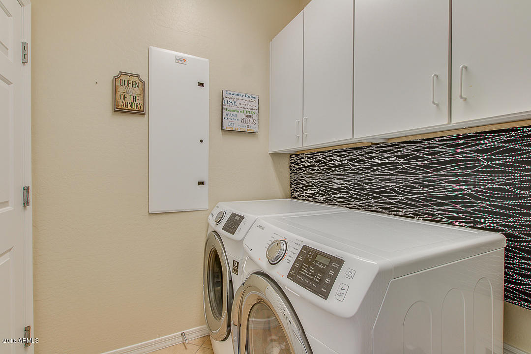 20761 West Ridge Road Buckeye, AZ 85396 - Photo 32 of 41 Laundry Room