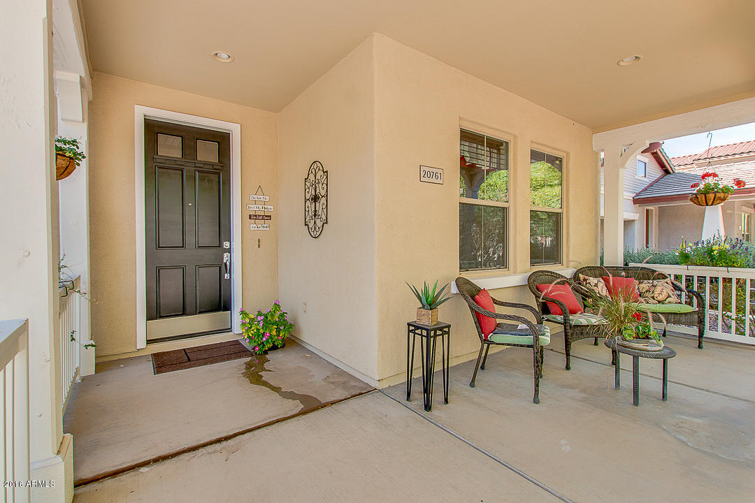 20761 West Ridge Road Buckeye, AZ 85396 - Photo 4 of 41 Front Porch