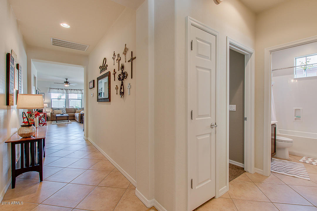 20761 West Ridge Road Buckeye, AZ 85396 - Photo 6 of 41 Entry